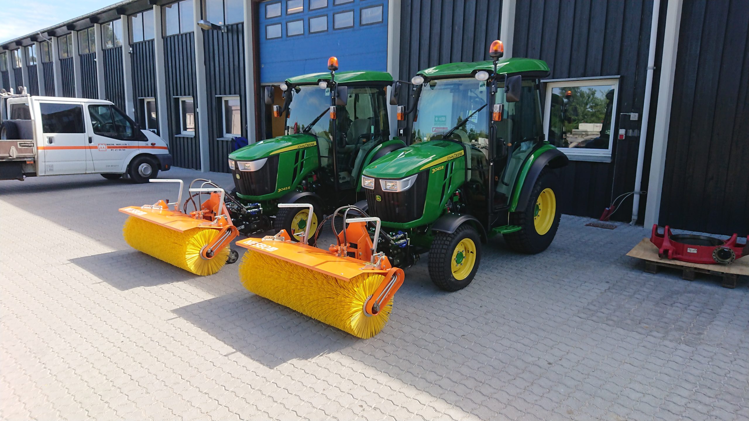 Nye traktorfejemaskiner